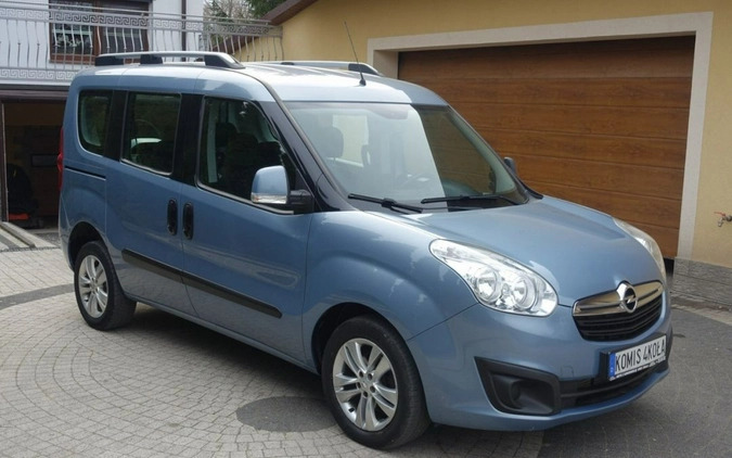 Opel Combo cena 26900 przebieg: 259000, rok produkcji 2011 z Głogów Małopolski małe 154